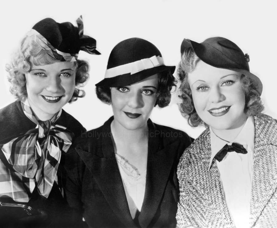 Ginger Rogers 1933 3 WM.jpg